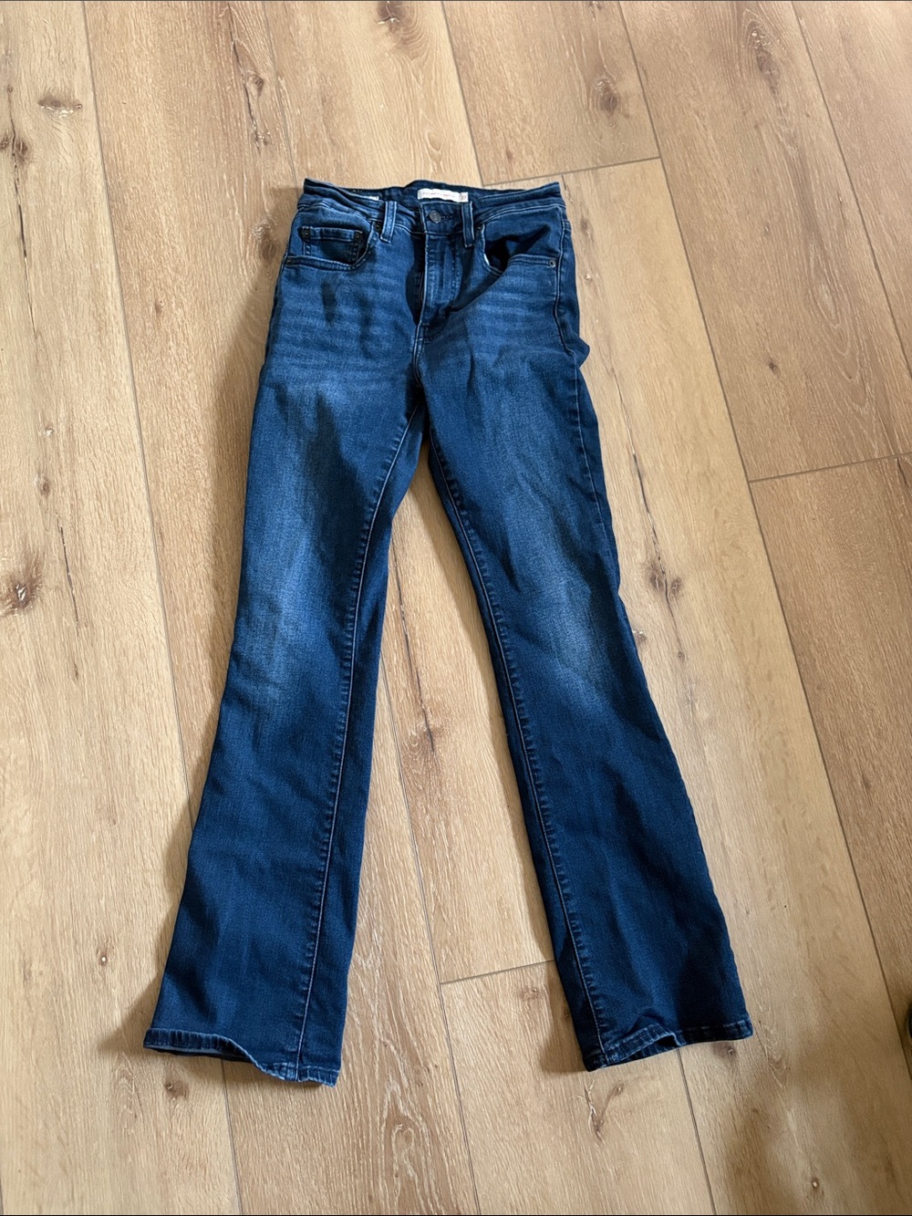 Levi’s Women's 725 Dark Blue Stretch Bootcut Jeans